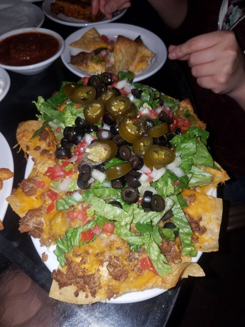 Union Lake Tap | restaurant | 7760 Cooley Lake Rd, Waterford Twp, MI 48327, USA | 2483630400 OR +1 248-363-0400