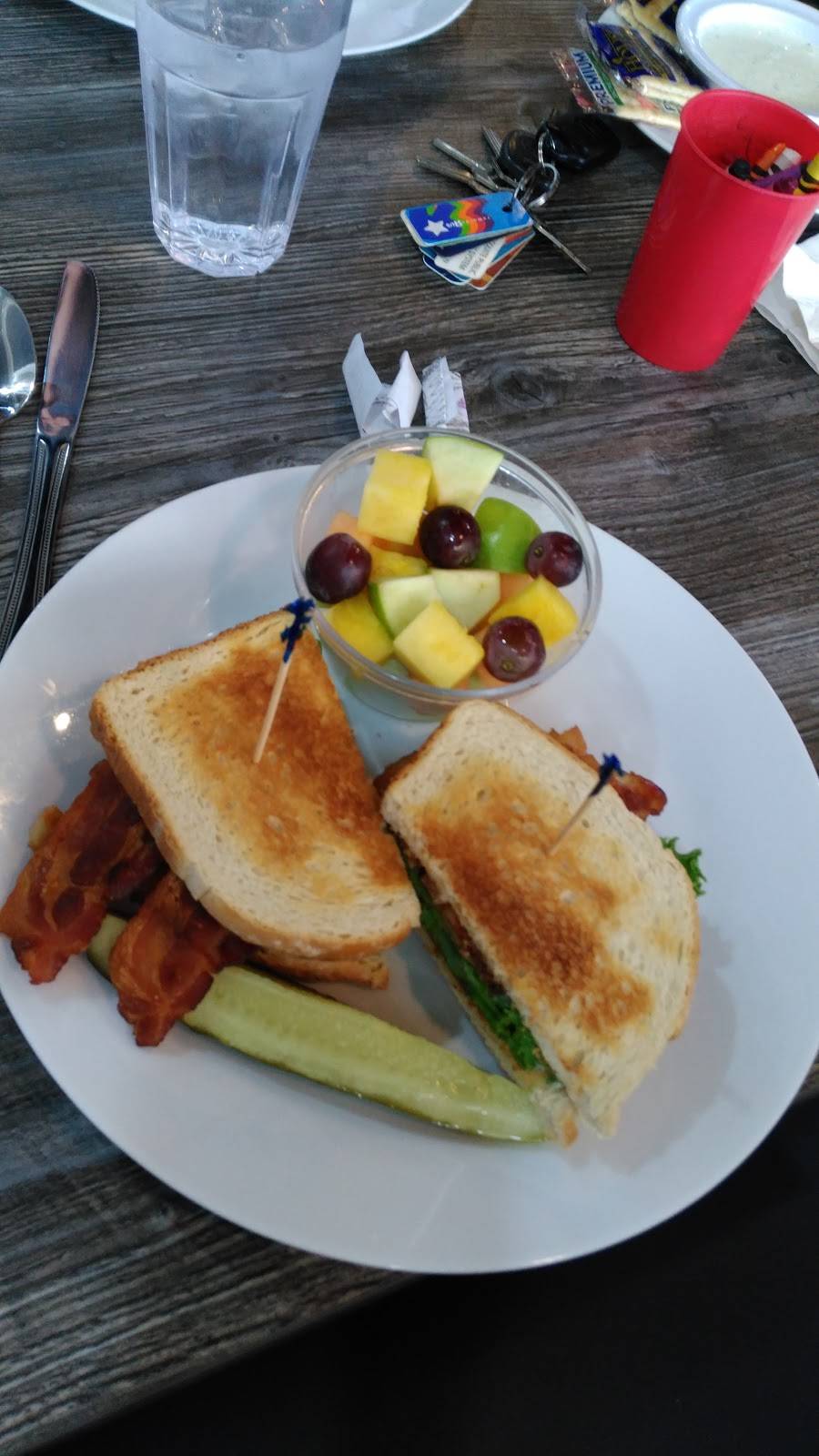 Mimi’s Star Cafè | restaurant | 19177 Preston Rd suite 180, Dallas, TX 75252, USA | 2144849244 OR +1 214-484-9244