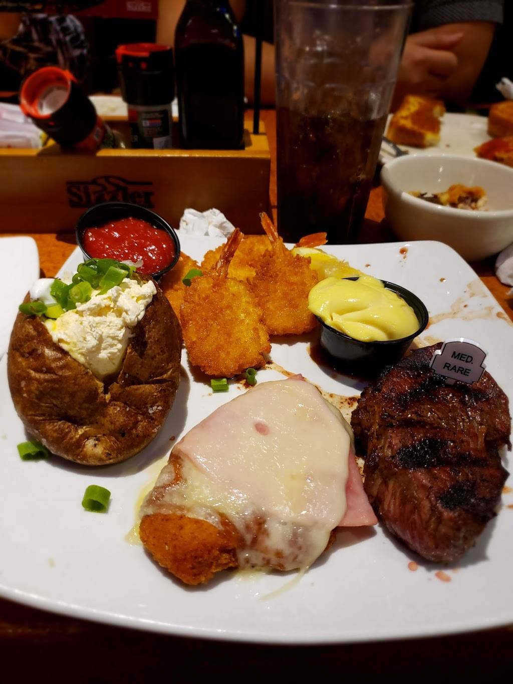Sizzler | restaurant | 3805 Plaza Dr, Oceanside, CA 92056, USA | 7607262000 OR +1 760-726-2000