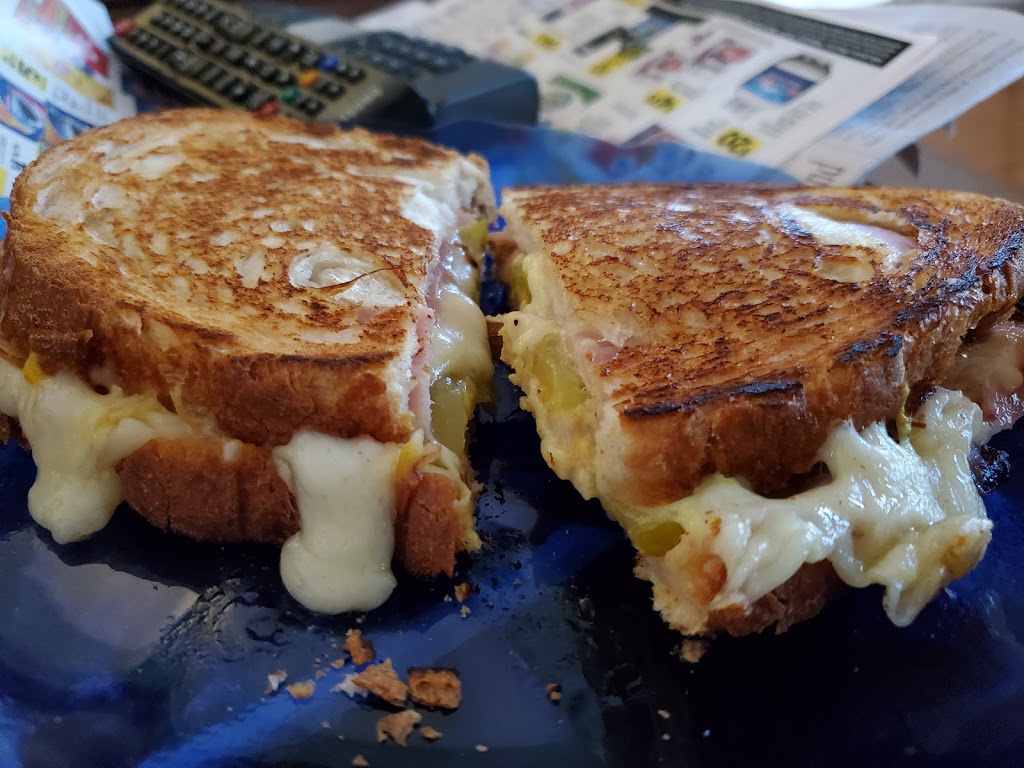 Ginas Gourmet Grub | restaurant | 126 S 2nd St, Palatka, FL 32177, USA | 9548125297 OR +1 954-812-5297