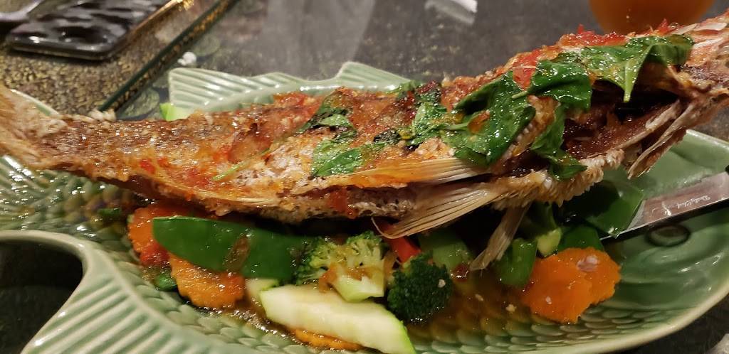 Isan Thai Restaurant | restaurant | 5758 S Tamiami Trail, Sarasota, FL 34231, USA | 9419231232 OR +1 941-923-1232