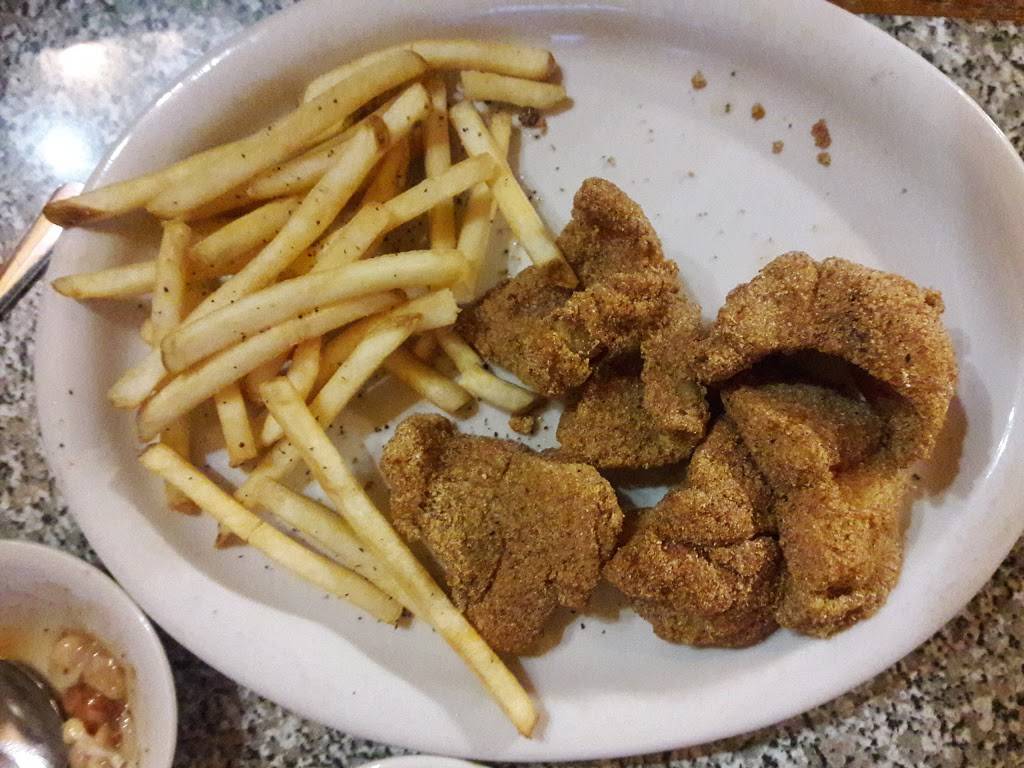 Catfish Cabin | restaurant | 1833 Peavine Rd, Crossville, TN 38571, USA | 9314569979 OR +1 931-456-9979
