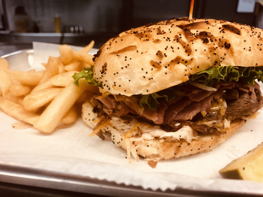 Valley’s Breakfast and Bistro | restaurant | 1072 Elms Rd Unit G, Flint, MI 48532, USA | 8107338553 OR +1 810-733-8553