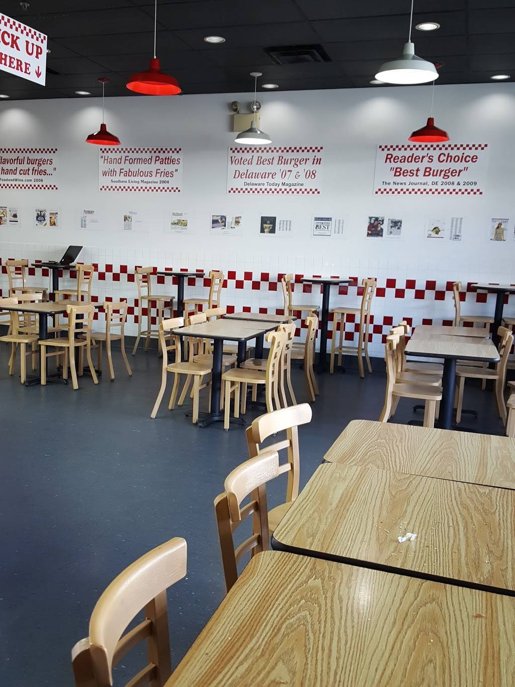 Five Guys | meal takeaway | 493 Berlin-Cross Keys Rd, Sicklerville, NJ 08081, USA | 8568755558 OR +1 856-875-5558