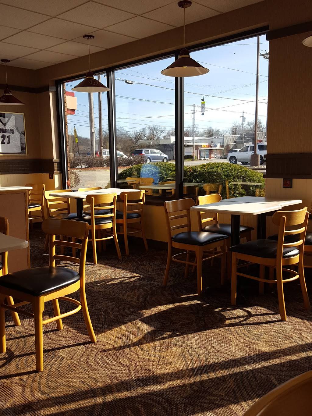 Wendys | restaurant | 5124 Dixie Hwy, Louisville, KY 40216, USA | 5024488203 OR +1 502-448-8203