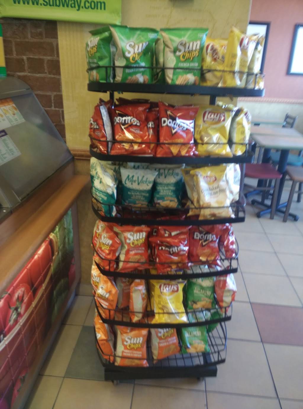 Subway | restaurant | 2855 Derry Rd E Unit 101, Mississauga, ON L4T 4H3, Canada | 9056788822 OR +1 905-678-8822