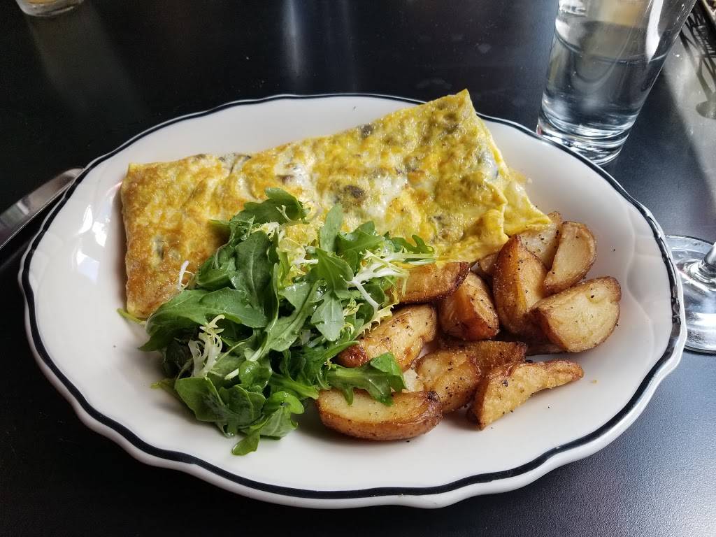 Rosebud American Kitchen & Bar | restaurant | 381 Summer St, Somerville, MA 02144, USA | 6176299500 OR +1 617-629-9500