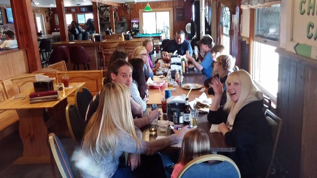 Fur Fin & Feather | restaurant | 3602 County Rd B, Wisconsin Dells, WI 53965, USA | 6082532828 OR +1 608-253-2828