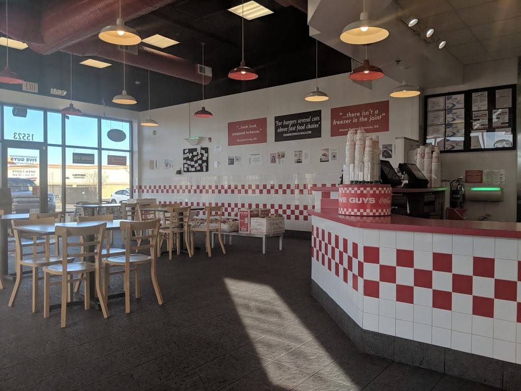 Five Guys | meal takeaway | 15523 WC Commons Way, Midlothian, VA 23113, USA | 8043785466 OR +1 804-378-5466