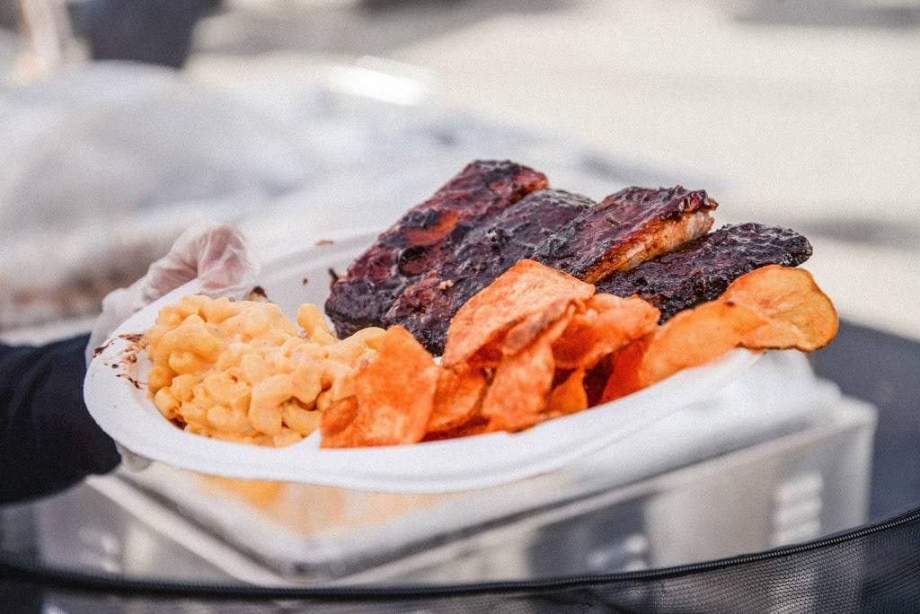 Q Smokehouse | restaurant | 300 S Pine Ave, Long Beach, CA 90802, USA | 5624369260 OR +1 562-436-9260