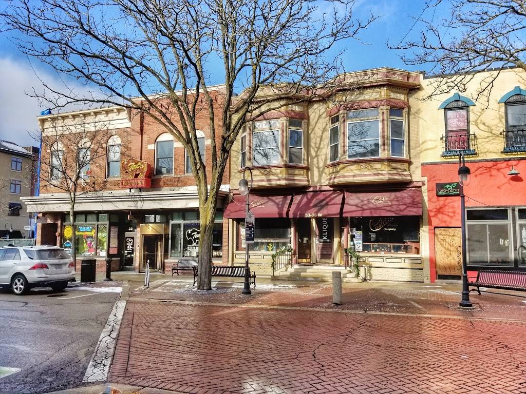 Teds Montana Grill | restaurant | 39 W Jefferson Ave, Naperville, IL 60540, USA | 6308482255 OR +1 630-848-2255