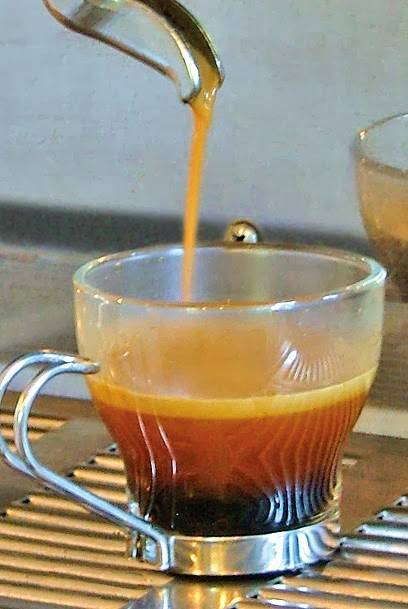 Romancing the Bean | cafe | 5800 S Prince St, Littleton, CO 80120, USA | 3037978257 OR +1 303-797-8257