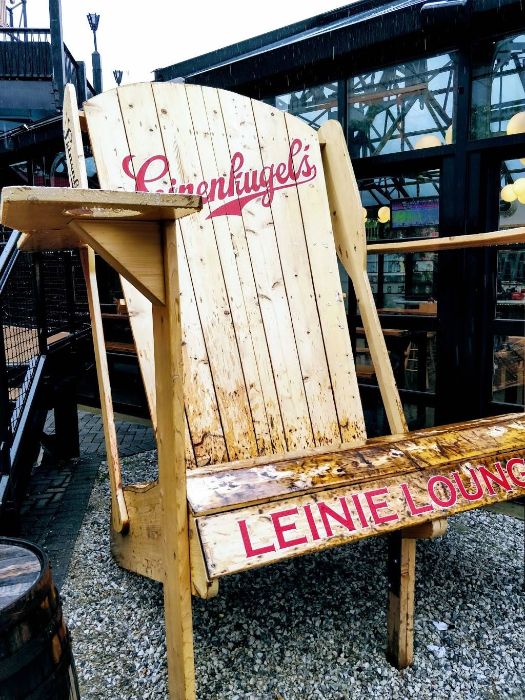 Leinie Lodge & Beer Garden | restaurant | 4 Market Pl, Baltimore, MD 21202, USA | 4432083316 OR +1 443-208-3316