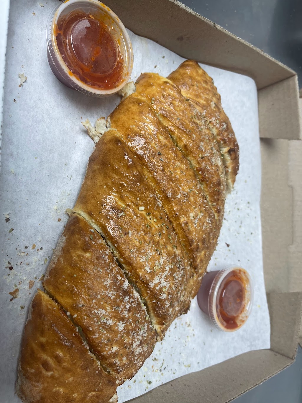 Zaza Pizza & Hookah | restaurant | 906 W Pioneer Pkwy Suite 300, Grand Prairie, TX 75051, USA | 4698580018 OR +1 469-858-0018