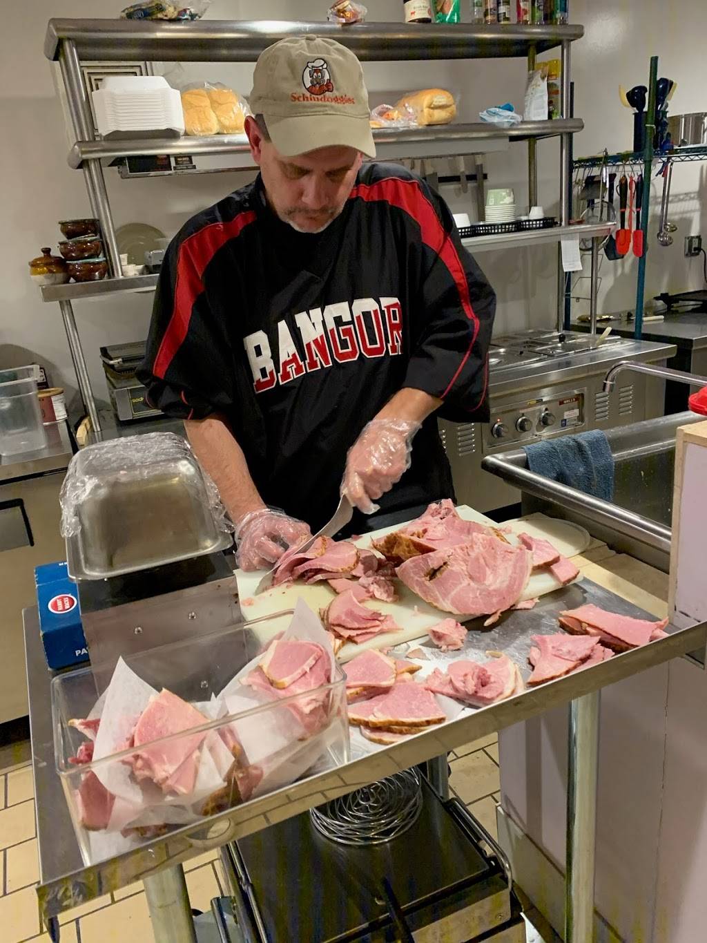 Schindoggies The Cardinals Nest | restaurant | 1710 Commercial St, Bangor, WI 54614, USA | 6087801871 OR +1 608-780-1871