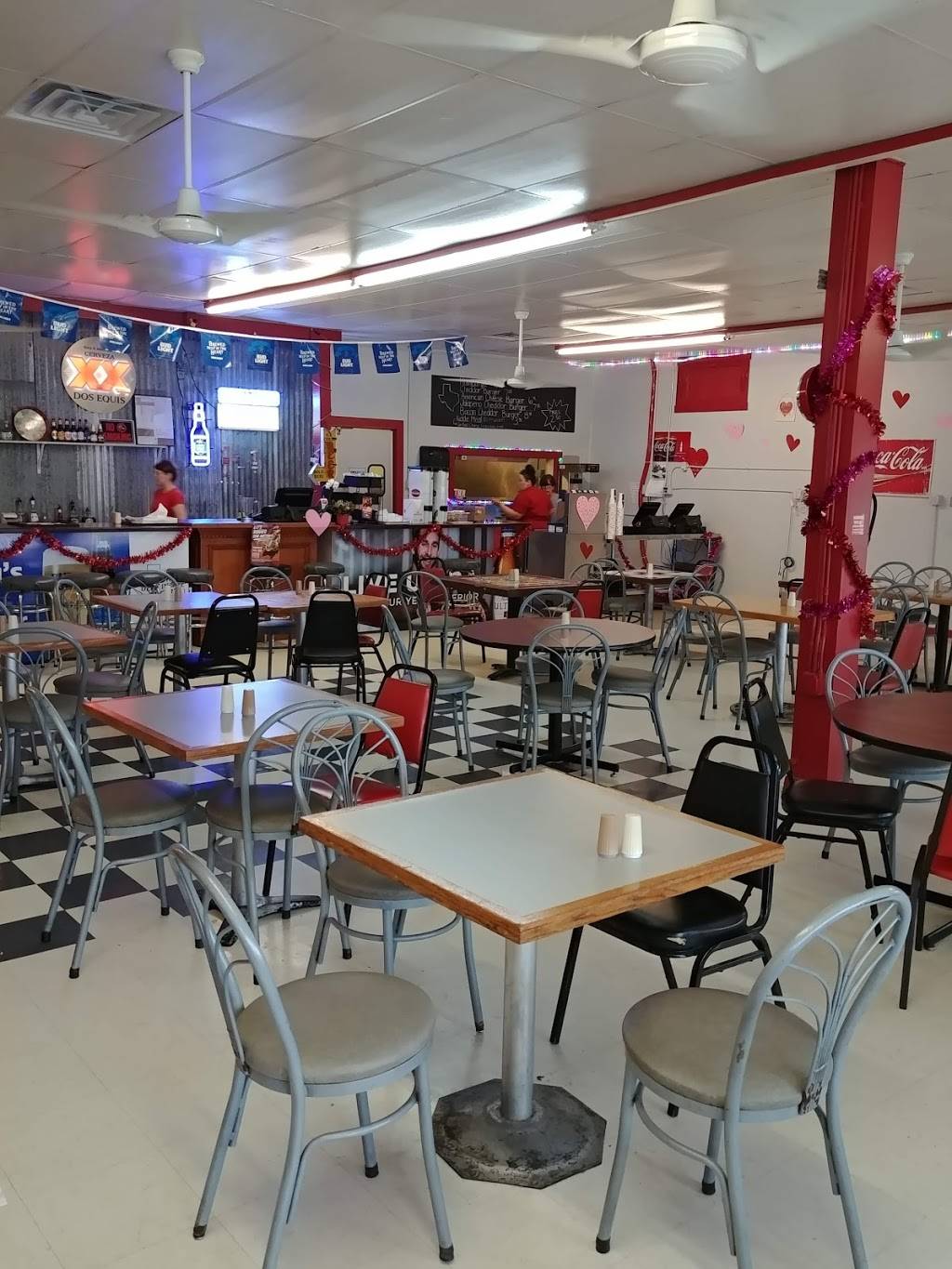 Dianas Burgers | restaurant | 2202 N Zarzamora St, San Antonio, TX 78201, USA | 2102512252 OR +1 210-251-2252