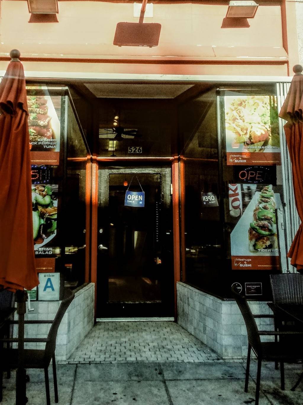 Meshuga 4 Sushi | restaurant | 526 N La Brea Ave, Los Angeles, CA 90036, USA | 3239649985 OR +1 323-964-9985