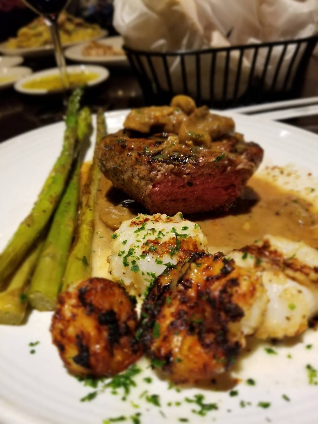 Carrabbas Italian Grill | restaurant | 11021 E 71st St, Tulsa, OK 74133, USA | 9182548888 OR +1 918-254-8888