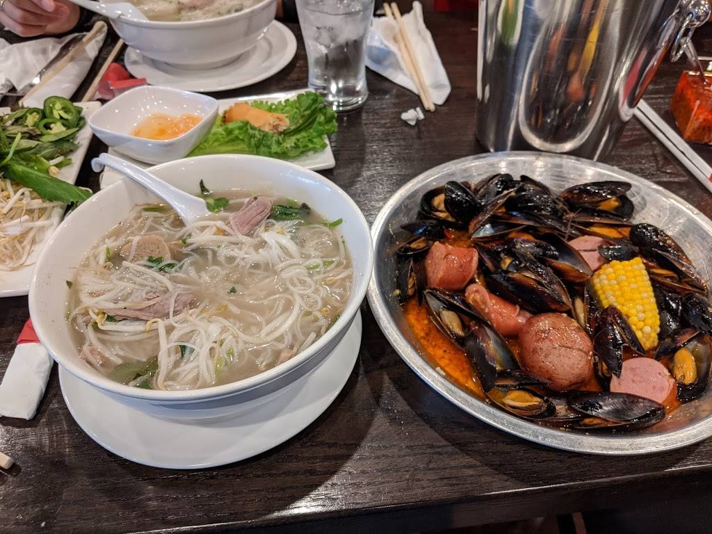 Tasty Pho & Crawfish Bar | restaurant | 7741 Tylers Pl Blvd, West Chester Township, OH 45069, USA | 5137775757 OR +1 513-777-5757