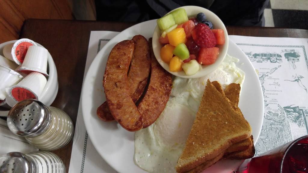 Red Cottage Restaurant | restaurant | 36 Old Bass River Rd, South Dennis, MA 02660, USA | 5083942923 OR +1 508-394-2923