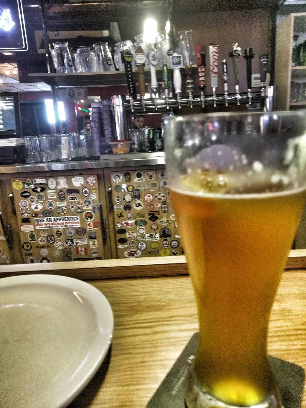 Antonios Pizza | restaurant | 443 Lyndoch St, Corunna, ON N0N 1G0, Canada | 5198621468 OR +1 519-862-1468