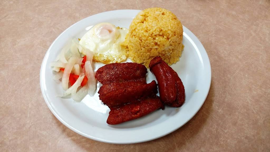 Ihaw Ihaw Restaurant | restaurant | 40 Springstowne Center, Vallejo, CA 94591, USA | 7075528080 OR +1 707-552-8080