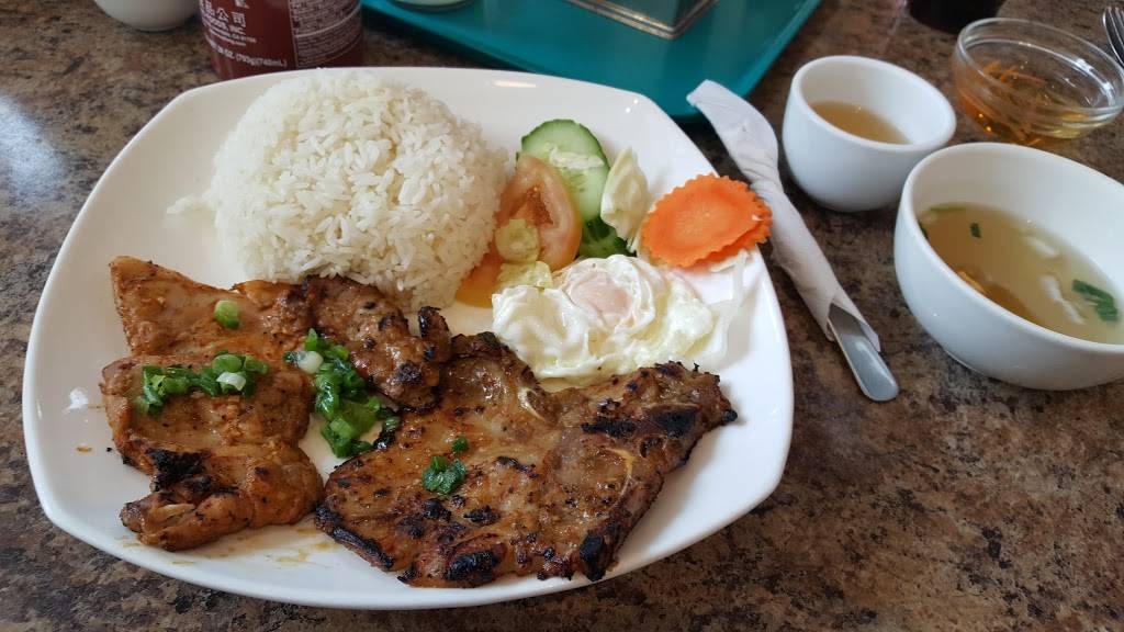 Pho Dau Bo Restaurant | restaurant | 685 Fischer-Hallman Rd G, Kitchener, ON N2E 4E9, Canada | 5195769996 OR +1 519-576-9996