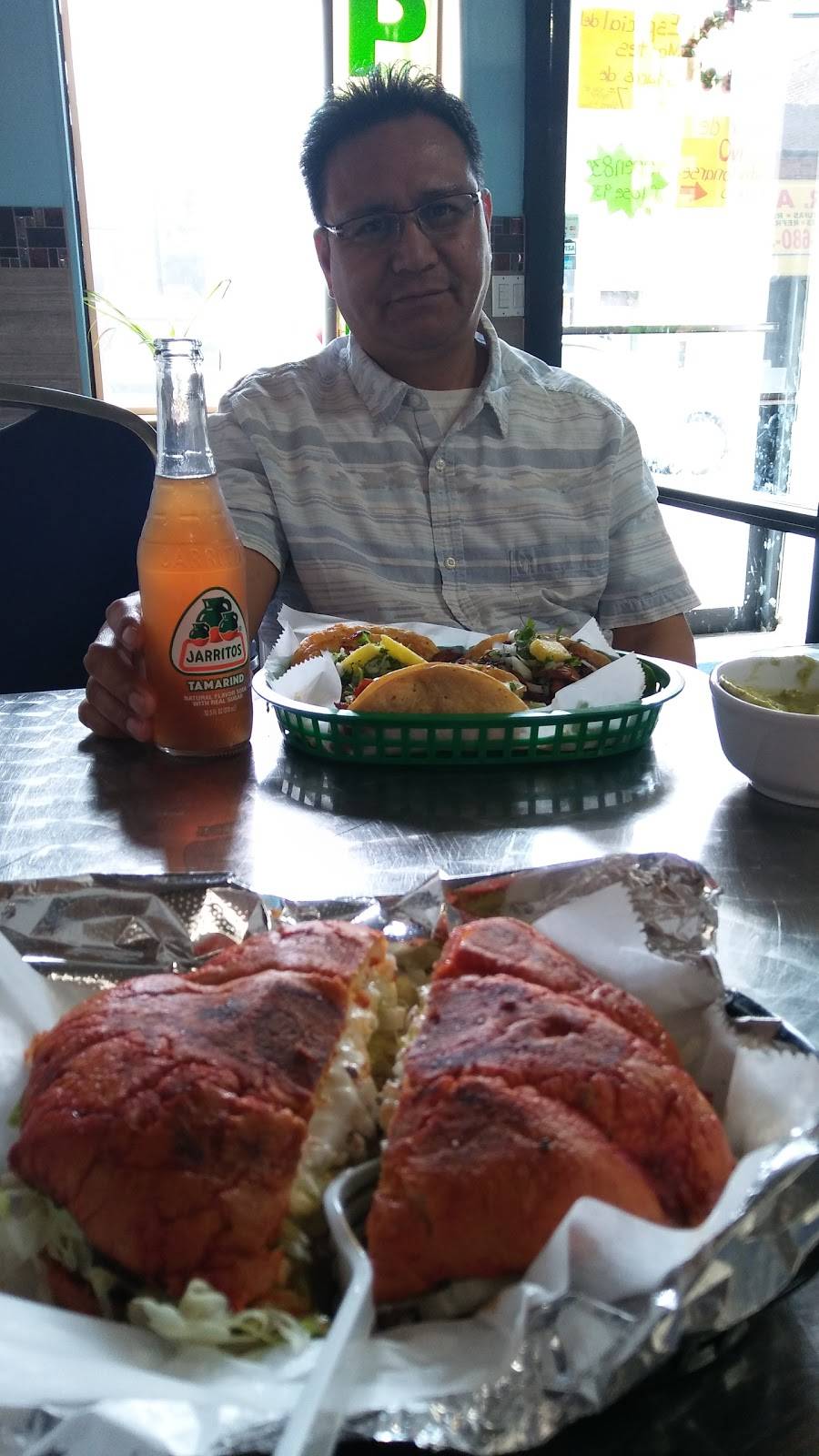 Tacos El Tio | restaurant | 3734 W Grand Ave, Chicago, IL 60651, USA | 7737724899 OR +1 773-772-4899