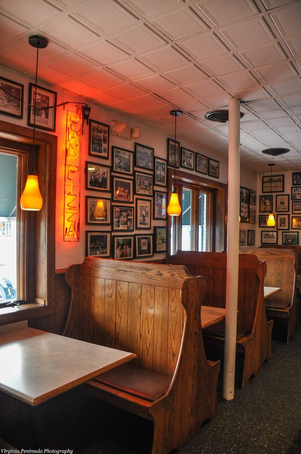 College Delly | restaurant | 336 Richmond Rd, Williamsburg, VA 23185, USA | 7572293915 OR +1 757-229-3915