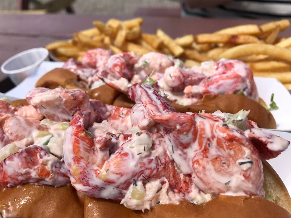 Sea View Snack Bar | restaurant | 145 Greenmanville Ave, Mystic, CT 06355, USA | 8602694638 OR +1 860-269-4638