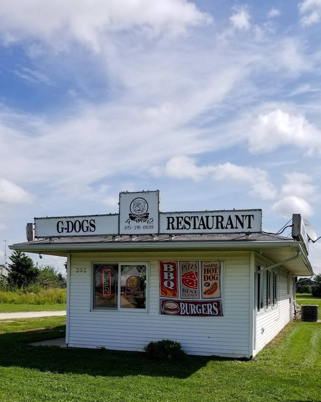G Dogs | restaurant | 303 N Main St, Ohio, IL 61349, USA | 8153100899 OR +1 815-310-0899
