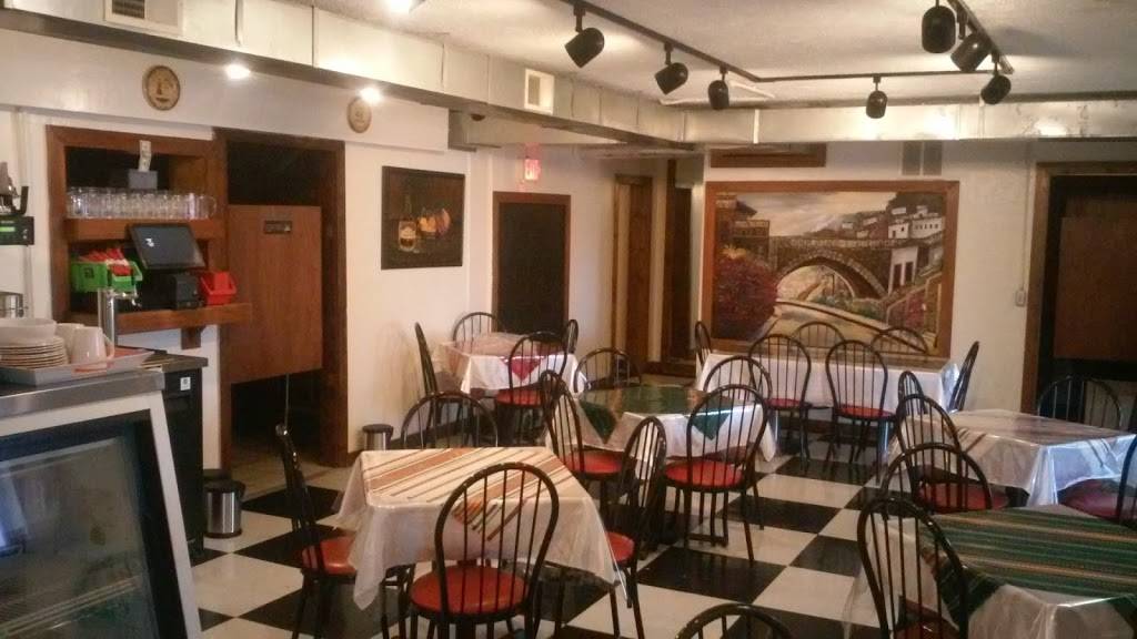 4 Seasons Restaurant | restaurant | 8402 Hudson Ln, Louisville, KY 40291, USA | 5027499969 OR +1 502-749-9969