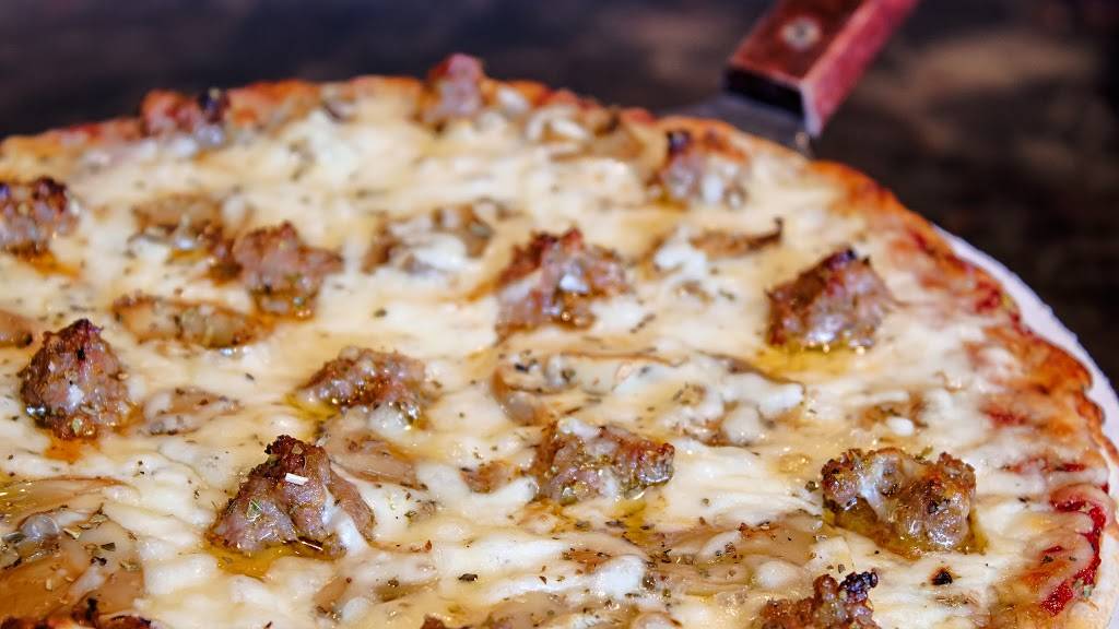 Michels Sports Eatery | restaurant | 8209 Wicker Ave, St John, IN 46373, USA | 2193651525 OR +1 219-365-1525