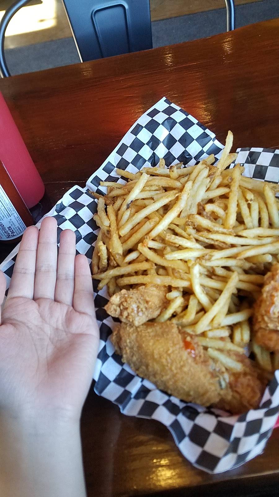 Kikis Chicken Place | restaurant | 1901 J St suite d, Sacramento, CA 95811, USA | 9163188119 OR +1 916-318-8119