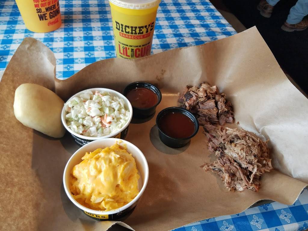 Dickeys Barbecue Pit | restaurant | 6451 Old Beulah St, Alexandria, VA 22315, USA | 8554908227 OR +1 855-490-8227