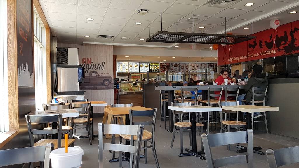 Swiss Chalet | restaurant | 252 Lakeshore Rd W, Mississauga, ON L5H 1G6, Canada | 9052780391 OR +1 905-278-0391