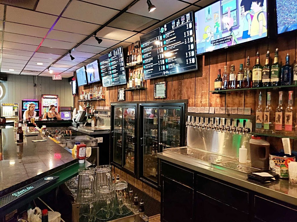 Dexters Pub | restaurant | 301 North St, Madison, WI 53704, USA | 6082443535 OR +1 608-244-3535