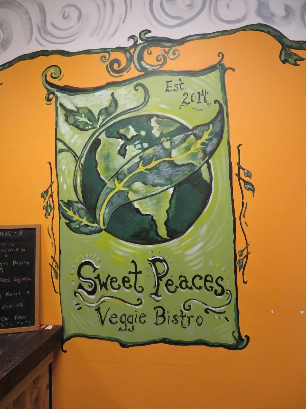 Sweet Peaces Veggie Bistro | restaurant | 300 E 1st St, Flint, MI 48502, USA | 8102884697 OR +1 810-288-4697