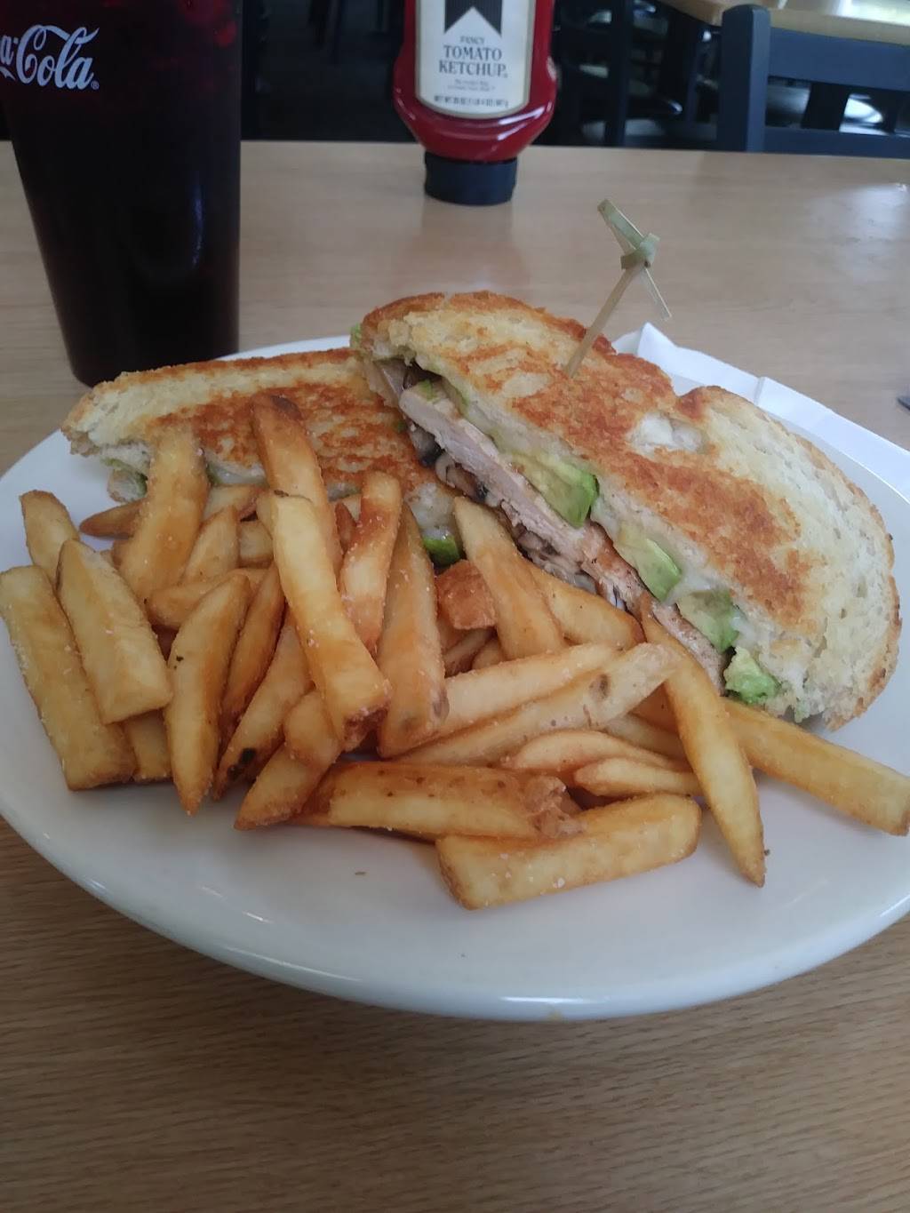 The Back Nine Club | restaurant | 17 Heritage Hill Dr, Lakeville, MA 02347, USA | 5089479991 OR +1 508-947-9991