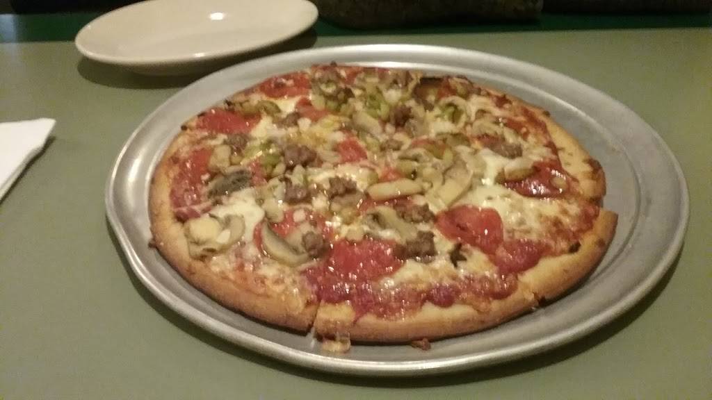 Veanos Italian Kitchen | restaurant | 16 Sheep Davis Rd, Pembroke, NH 03275, USA | 6032242400 OR +1 603-224-2400