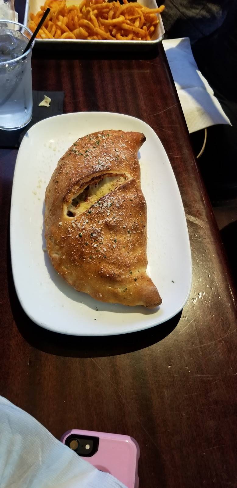 Hamlin Corner | restaurant | 386 N Main St, Royal Oak, MI 48067, USA | 2485565428 OR +1 248-556-5428