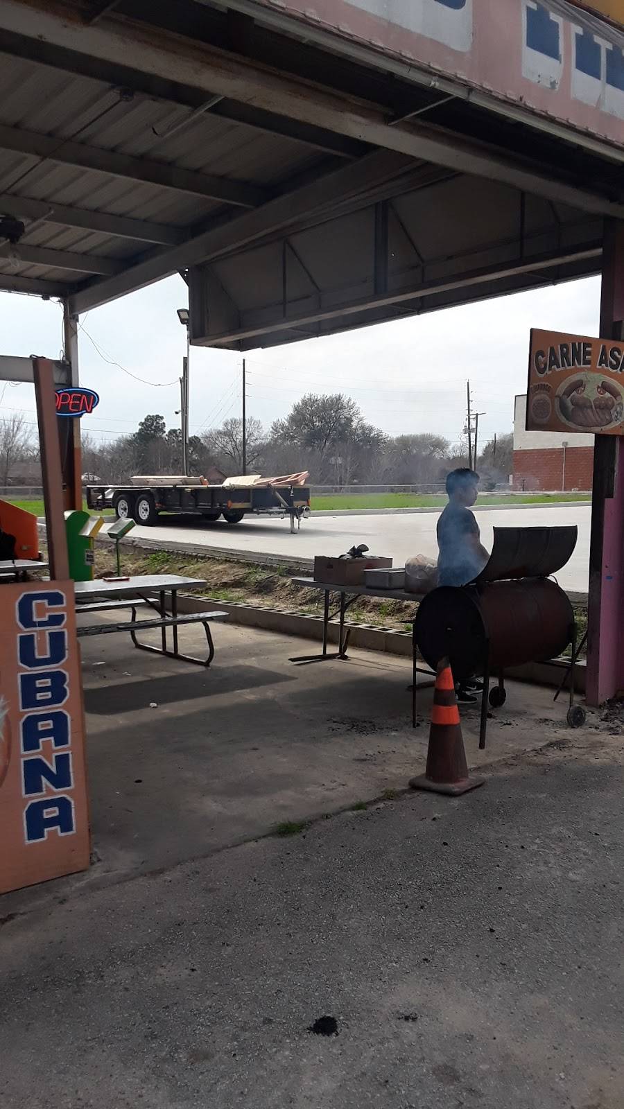 El Grand Taco | restaurant | 10407 Veterans Memorial Dr, Houston, TX 77038, USA | 8322313436 OR +1 832-231-3436