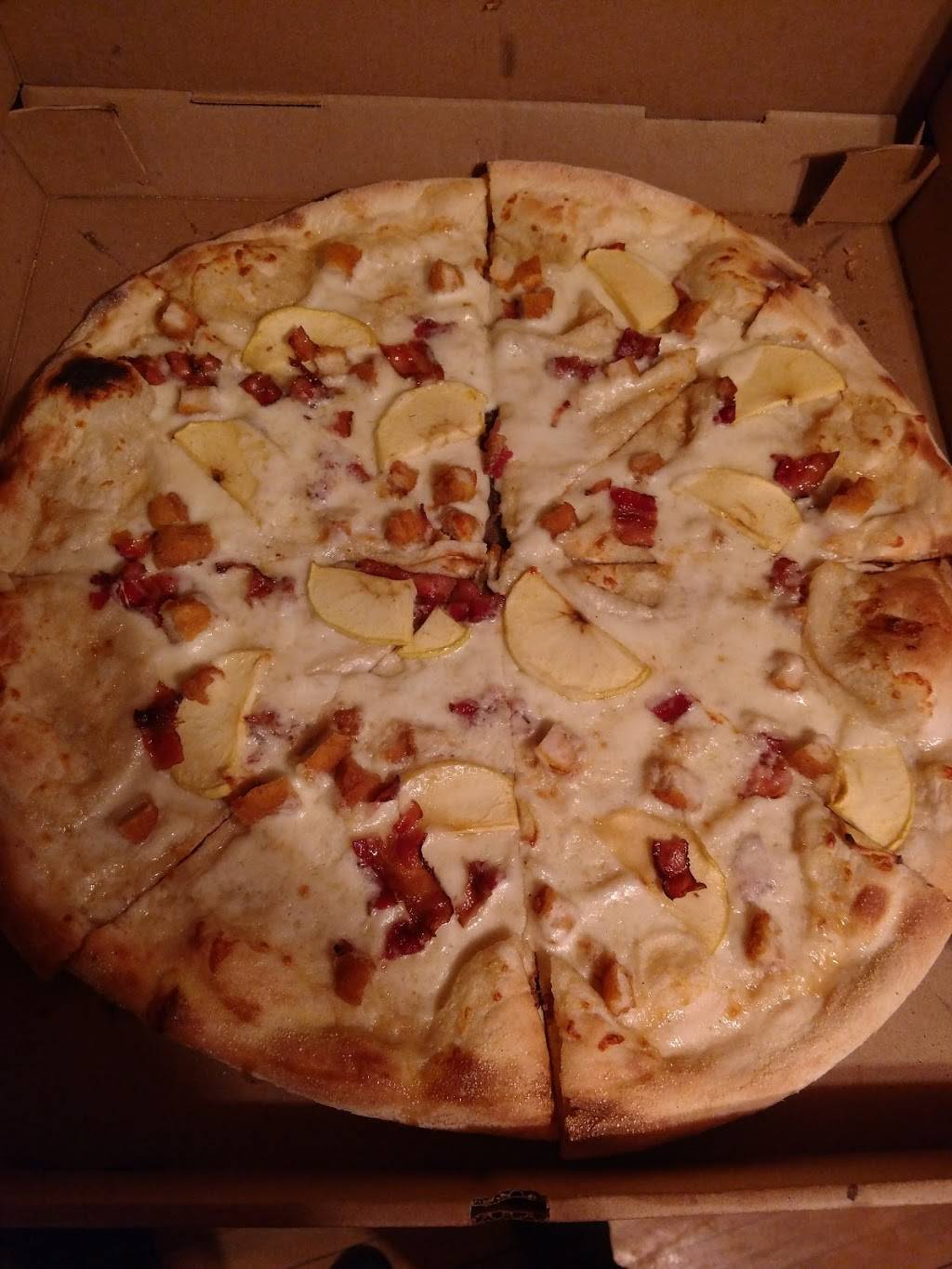 Third Place Pizzeria | restaurant | 595 Main St, Castleton, VT 05735, USA | 8026718113 OR +1 802-671-8113