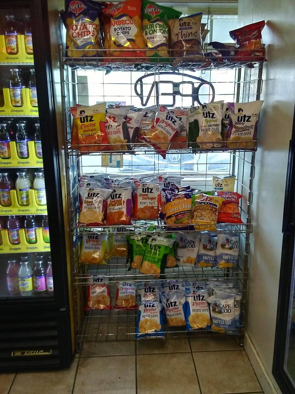 Matteis Deli And Catering | restaurant | 418 Roosevelt Dr, Derby, CT 06418, USA | 2037357997 OR +1 203-735-7997