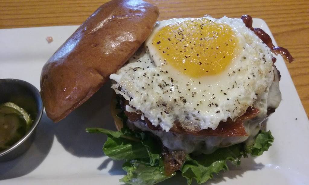 Chilis Grill & Bar | meal takeaway | 15147 Wards Rd, Lynchburg, VA 24502, USA | 4342371252 OR +1 434-237-1252