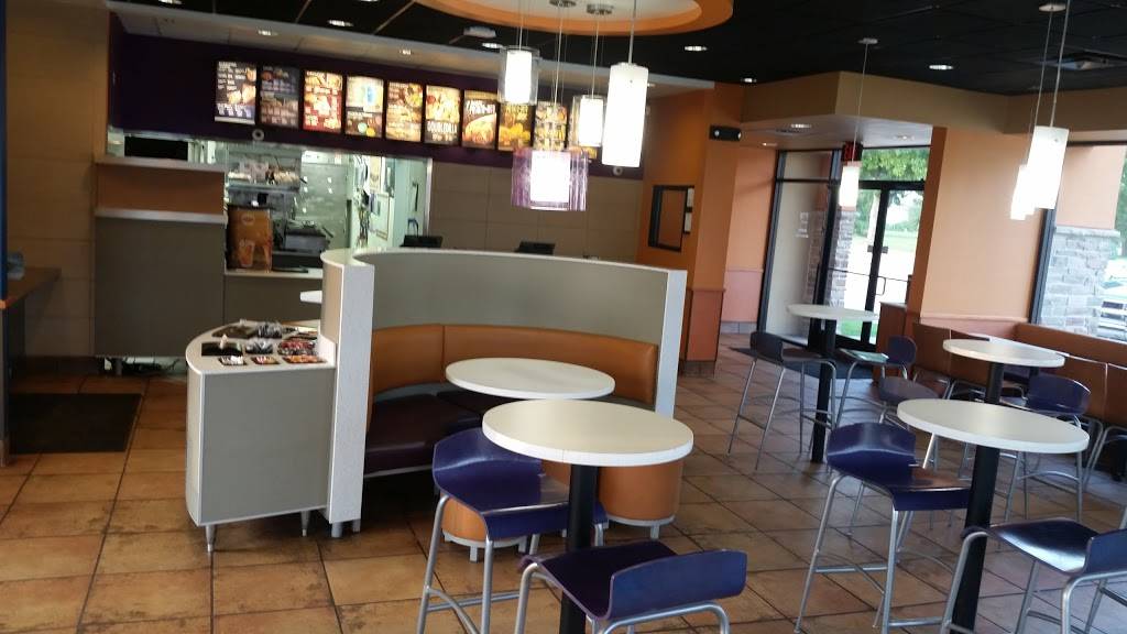 Taco Bell | meal takeaway | 2125 W Lindsey St, Norman, OK 73069, USA | 4053600706 OR +1 405-360-0706