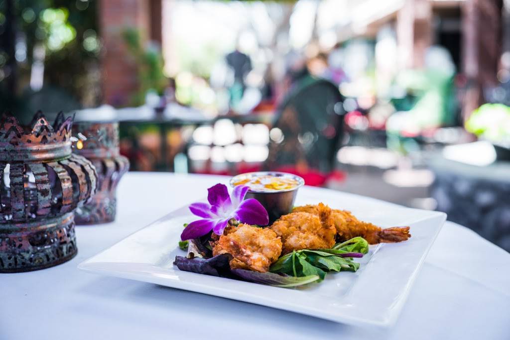 Magic Bistro | restaurant | 5034 Doniphan Dr unit b, El Paso, TX 79932, USA | 9158332121 OR +1 915-833-2121