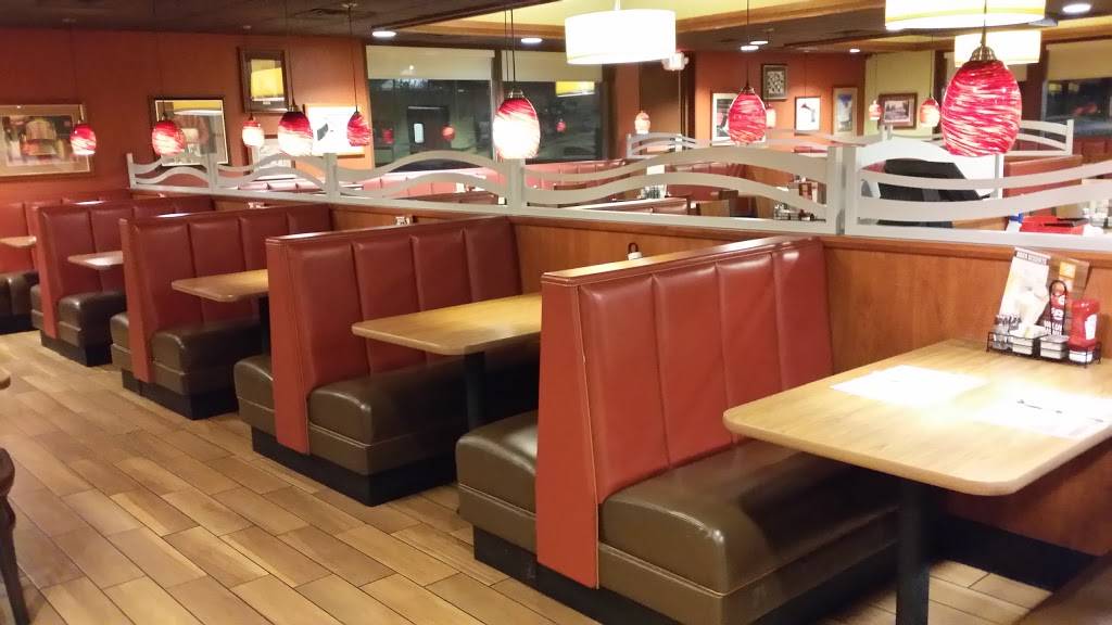 Dennys | restaurant | 8001 W Brown Deer Rd, Milwaukee, WI 53223, USA | 4143556865 OR +1 414-355-6865
