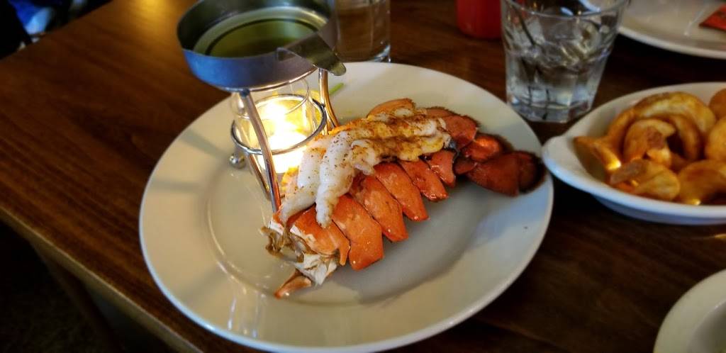 Jail House Restaurant | restaurant | 897 Pleasant Valley Rd, West Bend, WI 53095, USA | 2626759302 OR +1 262-675-9302