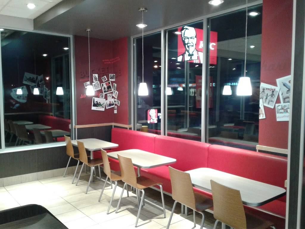 KFC | meal delivery | 121 Toronto Rd, Port Hope, ON L1A 3S6, Canada | 9058850393 OR +1 905-885-0393
